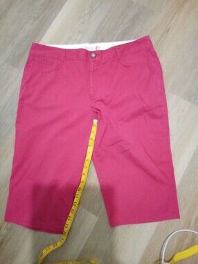 2-$10... Dockers Plus Size 16 Fuchsia Flat Front Chino Style 16" Inseam Capris